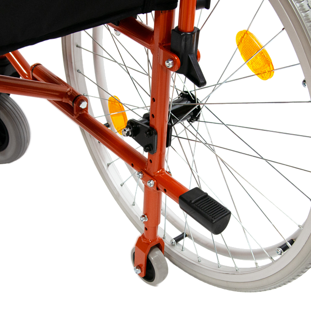 Кресло-коляска инвалидная механическая FS218LQ, с пневматическими колесами, 45 см